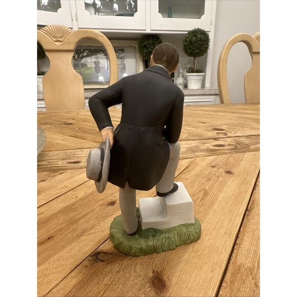 Avon Images Of Hollywood Clark Gable as Rhett Butler‎ in "GONE WITH THE WIND" - Picture 7 of 13